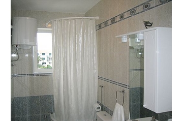 Croatia Privát Slatine, Exterior